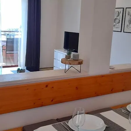 Mima With Sea View Apartment *