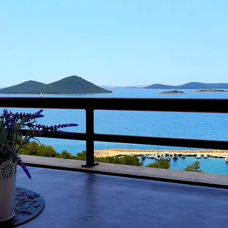 Mima With Sea View *