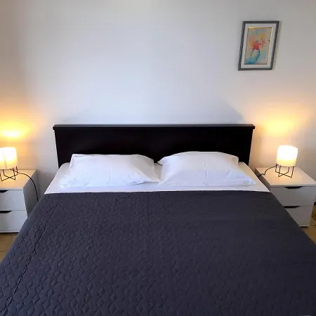 Mima With Sea View Drage